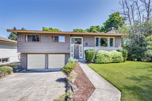 22725 82nd AVE W, Edmonds, WA 98026