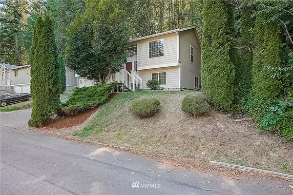 26205 222nd PL SE, Maple Valley, WA 98038