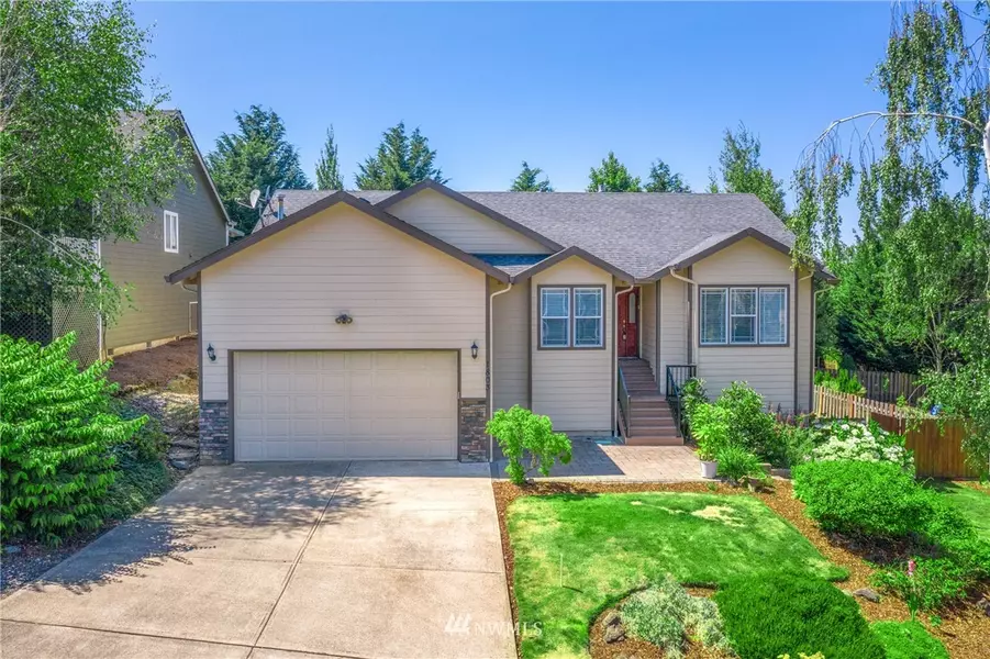 1803 NW Ogden ST, Camas, WA 98607