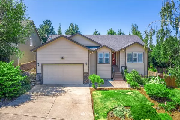 1803 NW Ogden ST, Camas, WA 98607