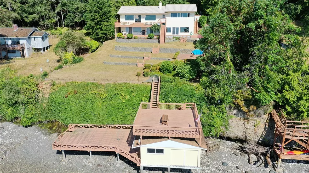 Brinnon, WA 98320,61 Pleasant Harbor RD