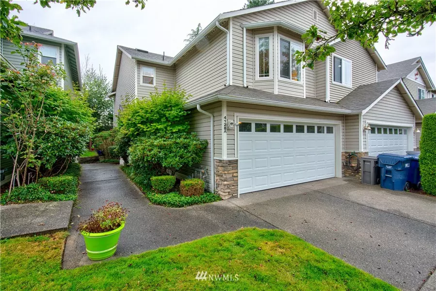 4128 214th ST SW #A, Mountlake Terrace, WA 98043