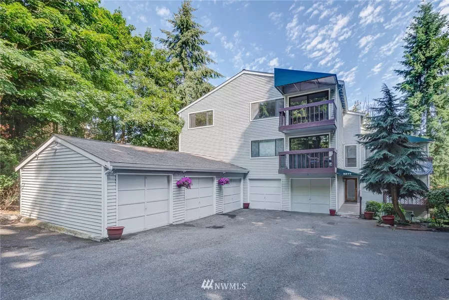 5211 213th PL SW, Mountlake Terrace, WA 98043