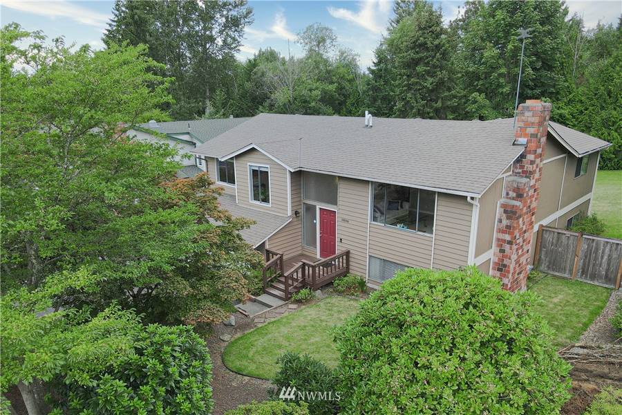 10046 NE 204th ST, Bothell, WA 98011