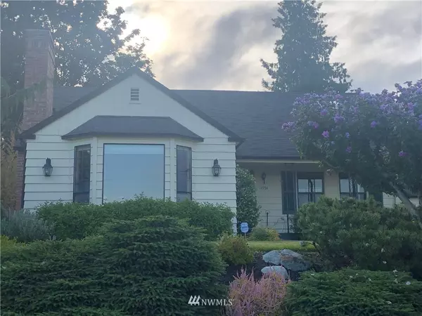 17954 Brittany DR SW, Normandy Park, WA 98166