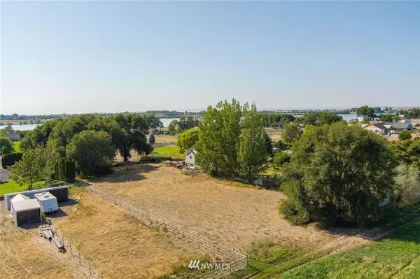 Moses Lake, WA 98837,3861 Shorecrest DR