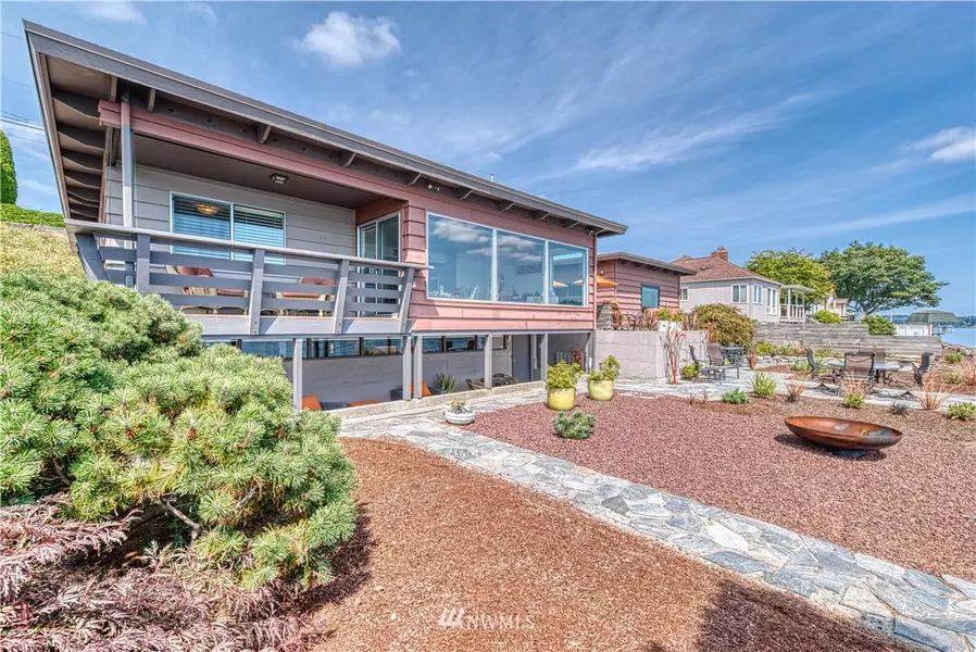 711 Shore Drive, Bremerton, WA 98310