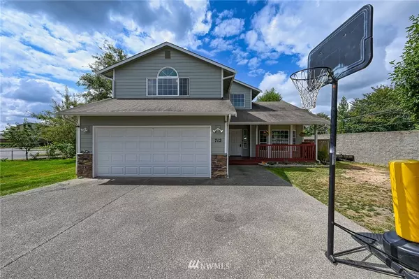 712 N Granite AVE, Granite Falls, WA 98252