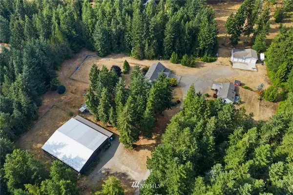 10680 Ridge Rim TRL SE, Port Orchard, WA 98367