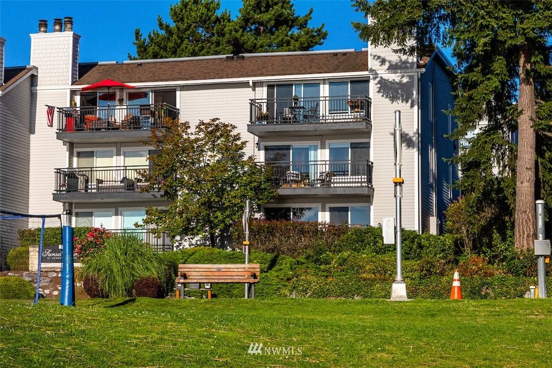 10104 NE 60th St #113, Kirkland, WA 98033