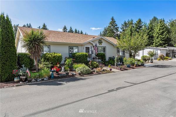 781 NE Reeds Meadow LN, Bremerton, WA 98311