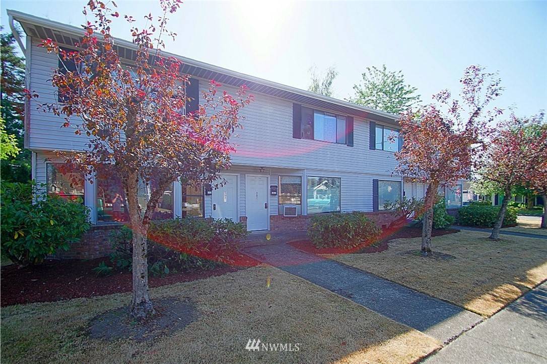 3047 Porter ST, Enumclaw, WA 98022