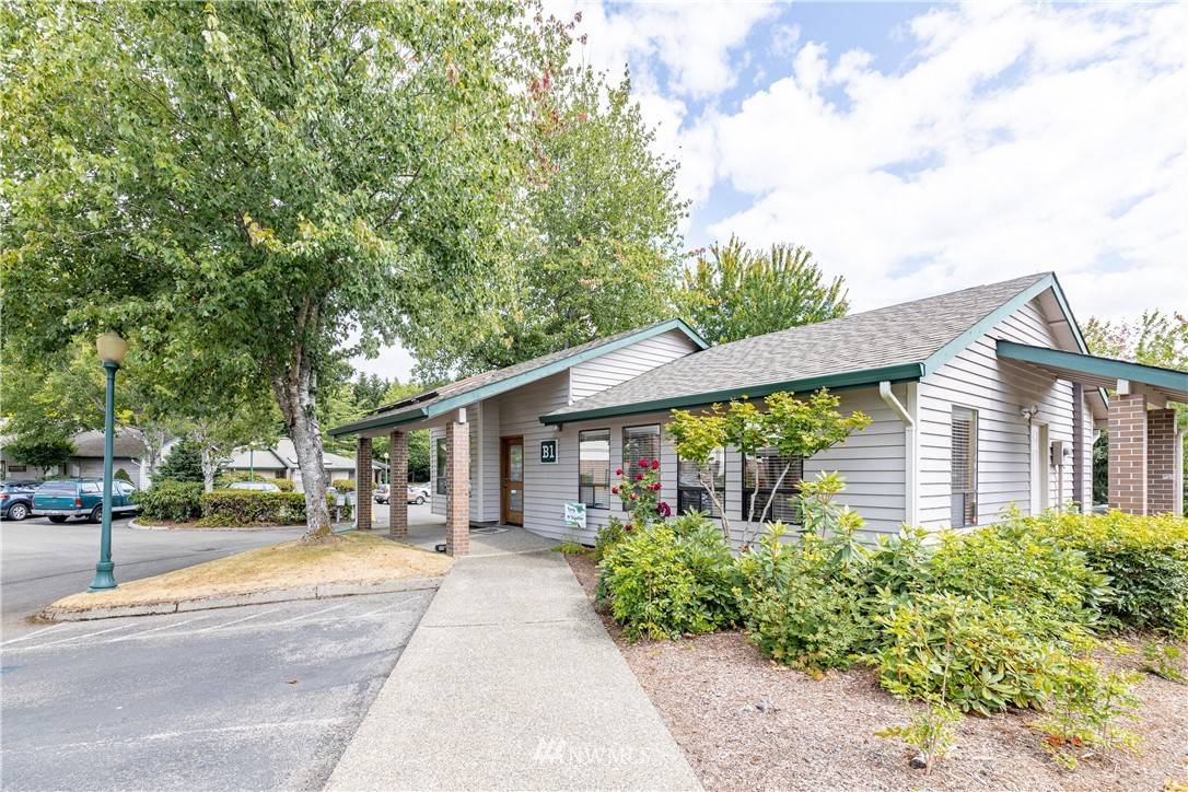 1700 Cooper Point RD SW #5, Olympia, WA 98502