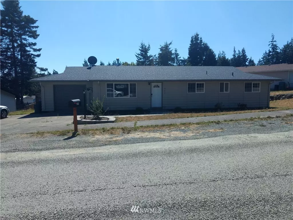 Oak Harbor, WA 98277,251 NW Clipper DR