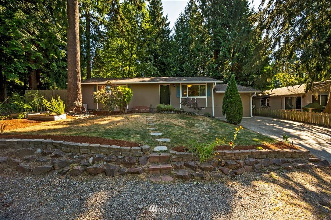 1012 211th AVE NE, Sammamish, WA 98074