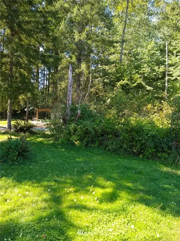 1 Trout Farm Road, Sultan, WA 98294