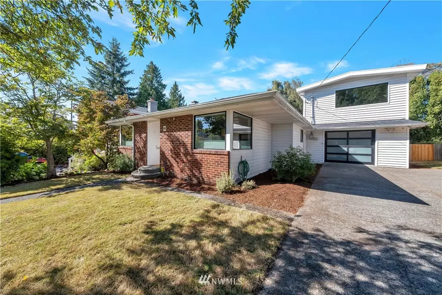 822 NE 89th, Seattle, WA 98115