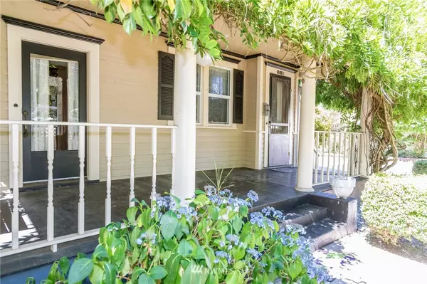 1019 N Pearl ST, Centralia, WA 98531