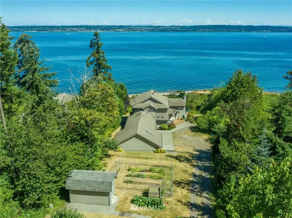 21460 President Point RD NE, Kingston, WA 98346