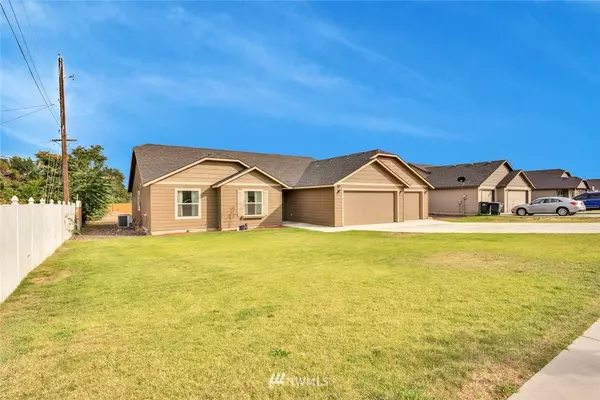 Moses Lake, WA 98837,3135 W Peninsula DR