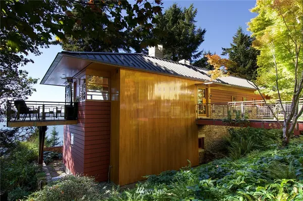 2855 E Sequim Bay RD, Sequim, WA 98382