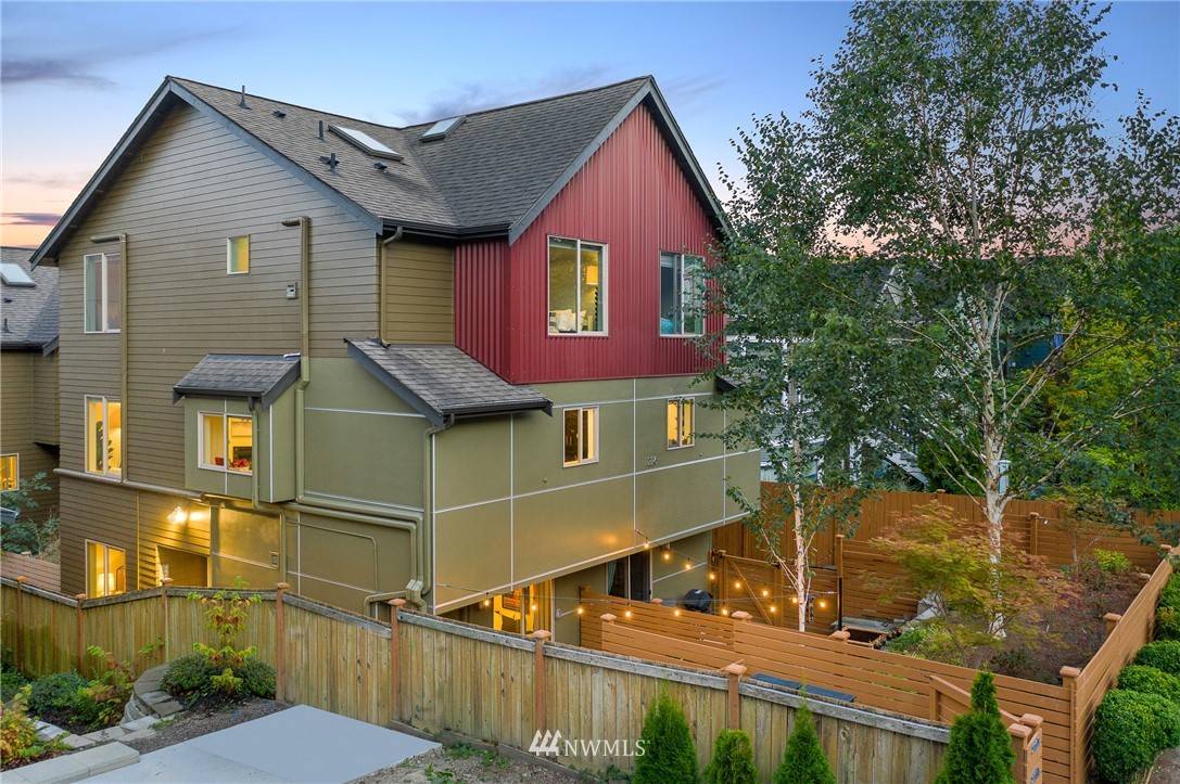 226 24th AVE E #B, Seattle, WA 98112