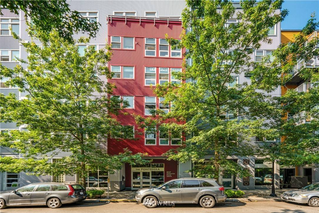 827 Hiawatha PL S #410, Seattle, WA 98144