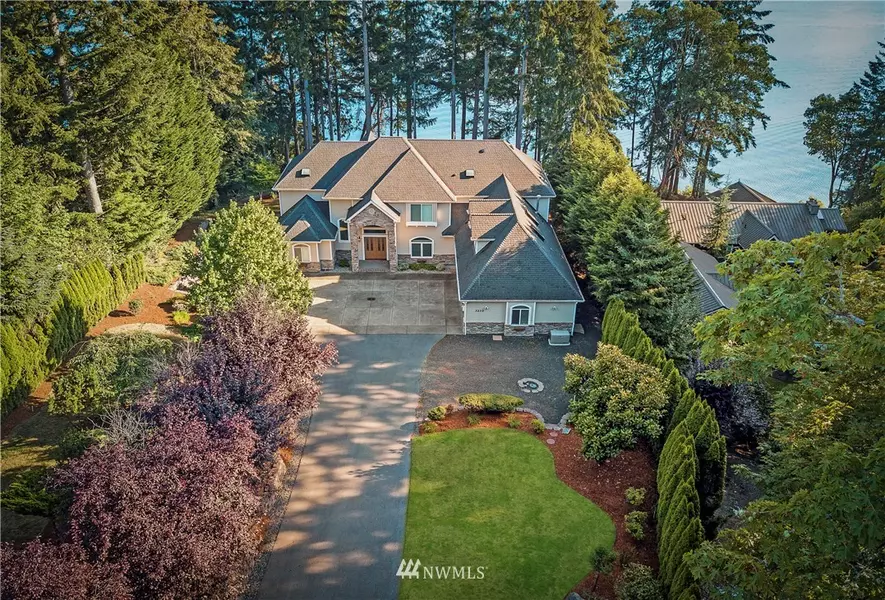 3210 Gravelly Beach LOOP NW, Olympia, WA 98502