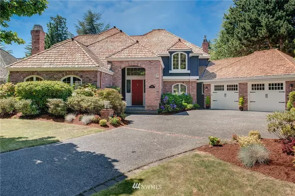 7445 81st PL SE, Mercer Island, WA 98040