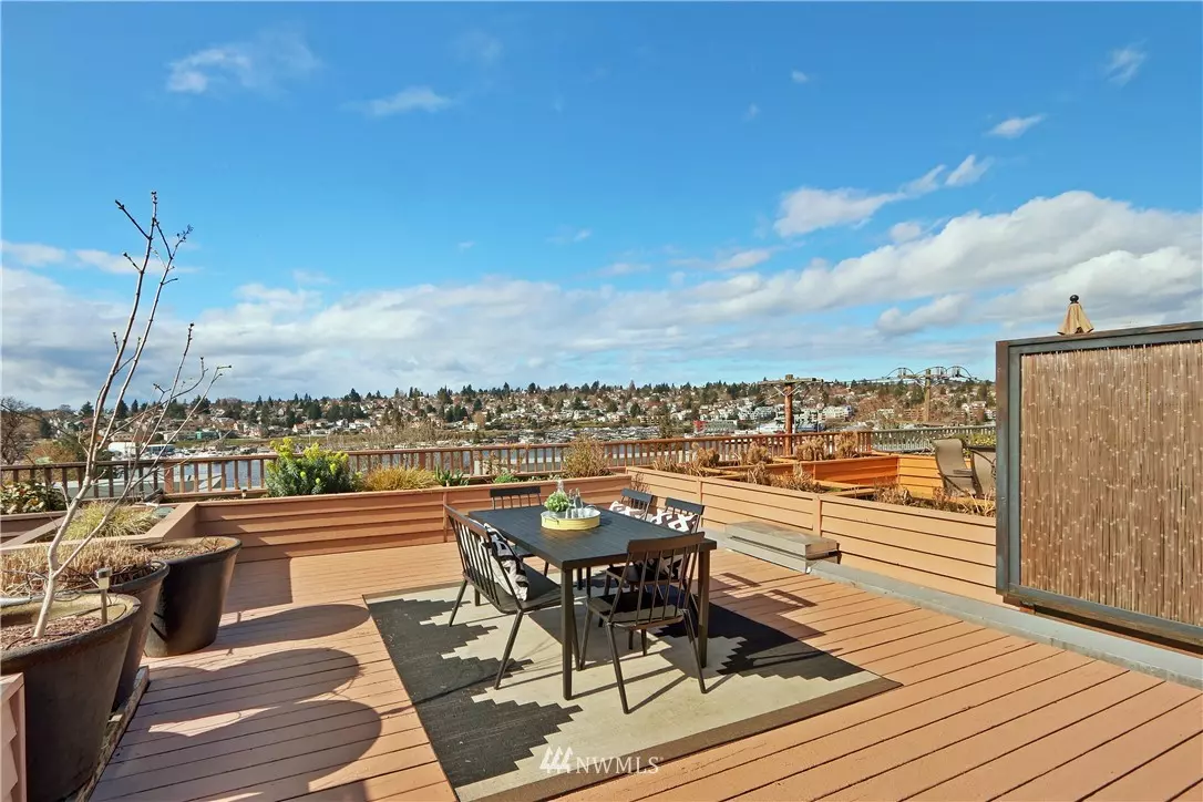 Seattle, WA 98102,2920 Eastlake AVE E #408