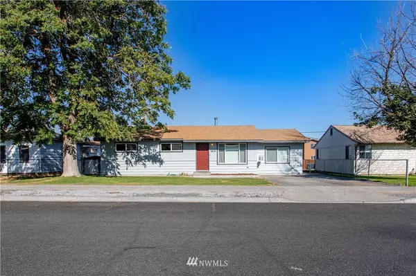 1319 W Columbia AVE, Moses Lake, WA 98837