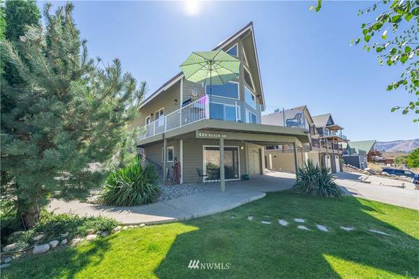 420 Beach DR, Orondo, WA 98843