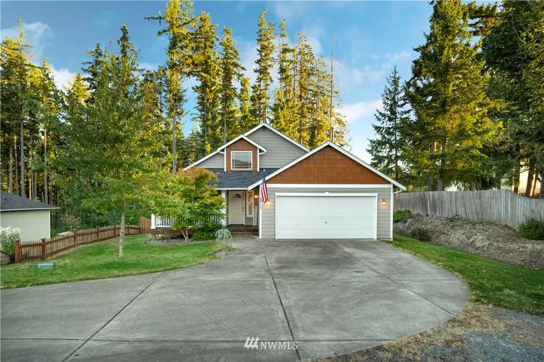 Eatonville, WA 98328,779 Carriage Court DR W