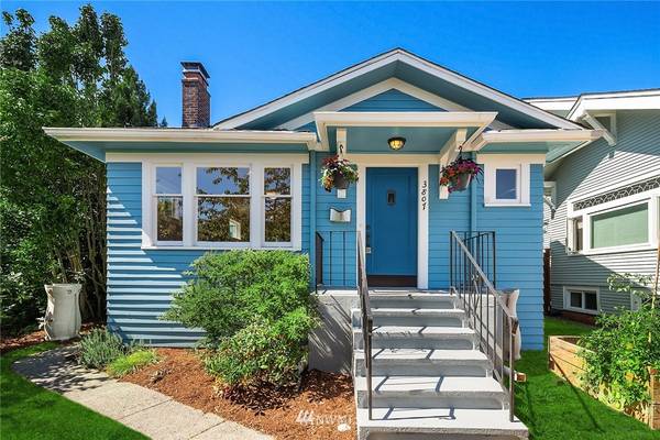 3807 42nd AVE SW, Seattle, WA 98116