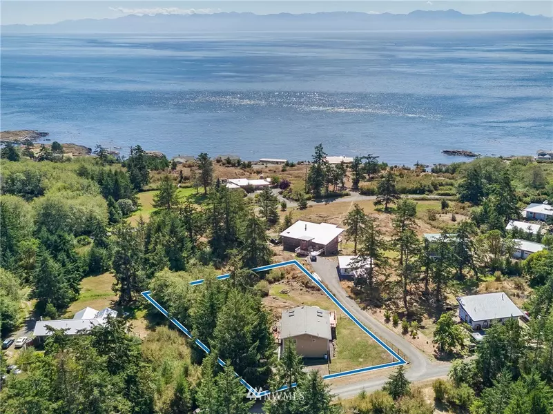 43 Grand View LN, San Juan Island, WA 98250