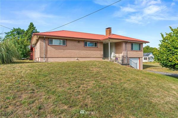 3301 Romane RD, Raymond, WA 98577