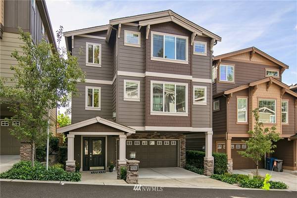 10505 SE 10th CT #3, Bellevue, WA 98004