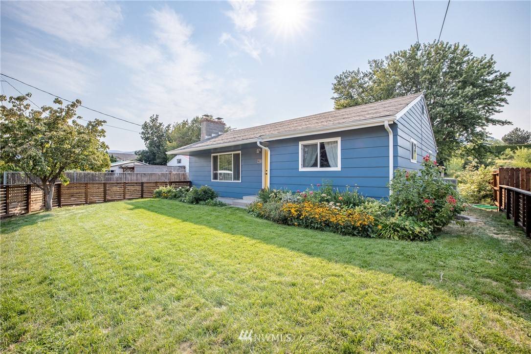 1708 Stella AVE, Wenatchee, WA 98801