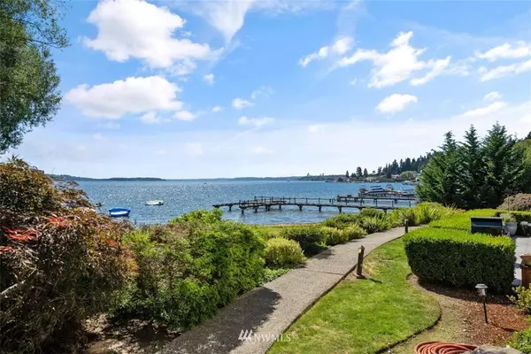 Kirkland, WA 98034,9201 NE Juanita DR #207