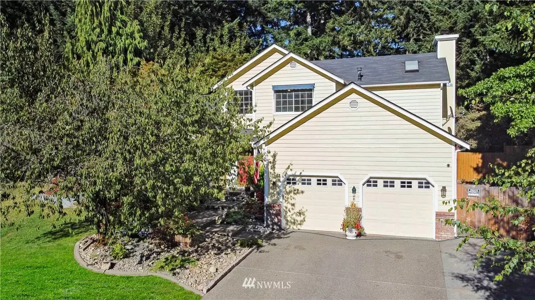 11011 203rd AVE E, Bonney Lake, WA 98391