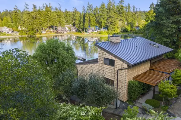 5919 Lagoon LN NW, Gig Harbor, WA 98335