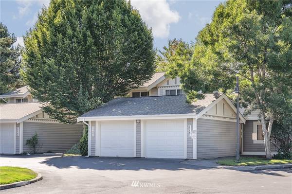 23401 54th AVE S #4, Kent, WA 98032