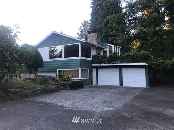 3206 NE 160TH ST, Lake Forest Park, WA 98155