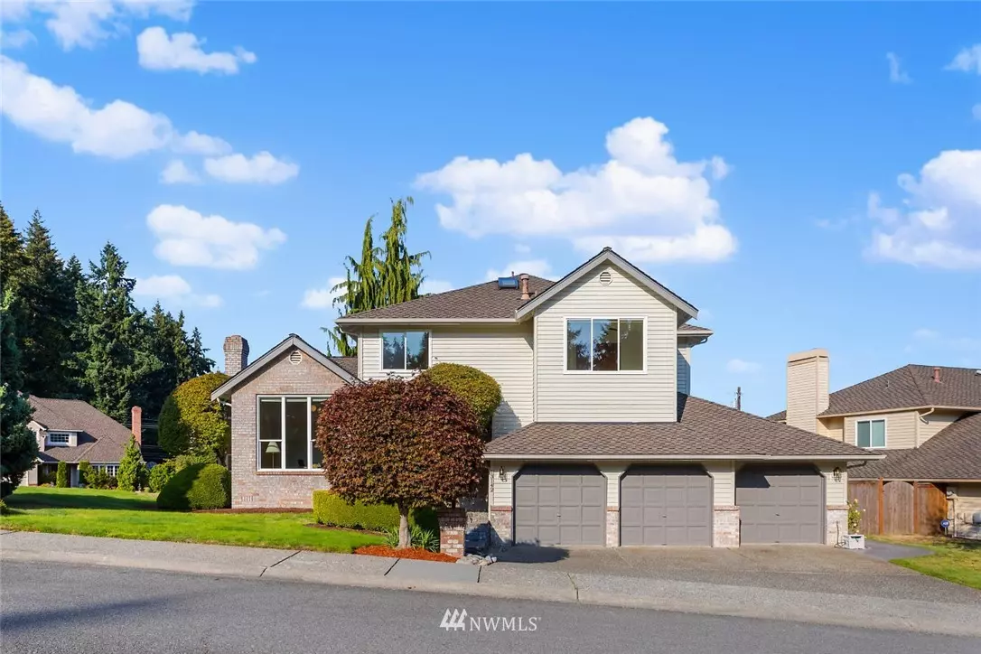 Woodinville, WA 98072,13142 NE 203rd PL