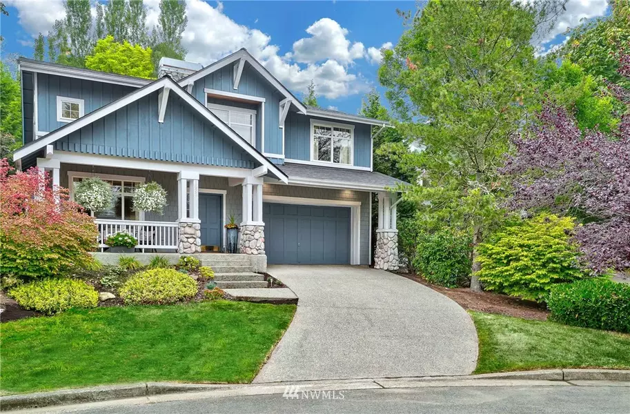 1025 1st PL SE, Issaquah, WA 98027