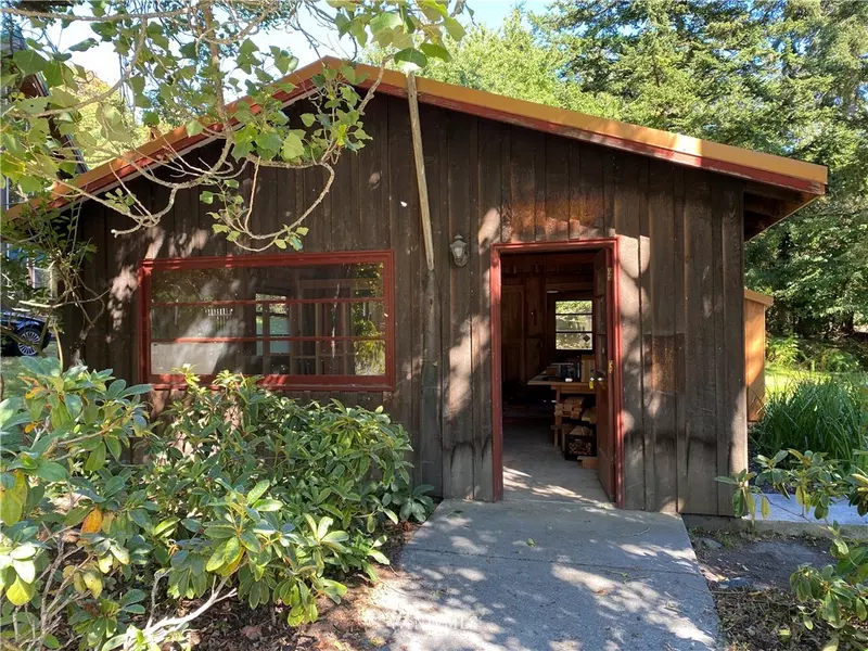 7025 Olga RD, Orcas Island, WA 98279