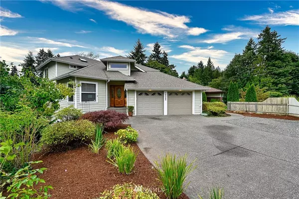 16045 30th AVE NE, Lake Forest Park, WA 98155