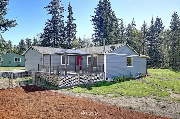 Camano Island, WA 98282,136 Sonshine LN