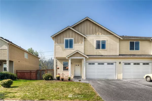 562 Beaver BLVD #A, Pacific, WA 98047