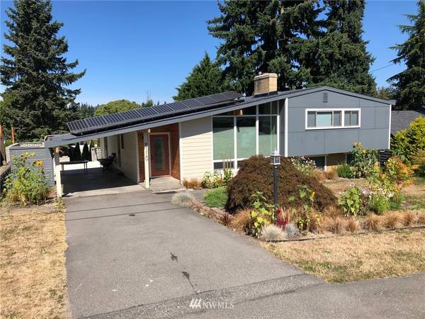 2110 N 171st ST, Shoreline, WA 98133